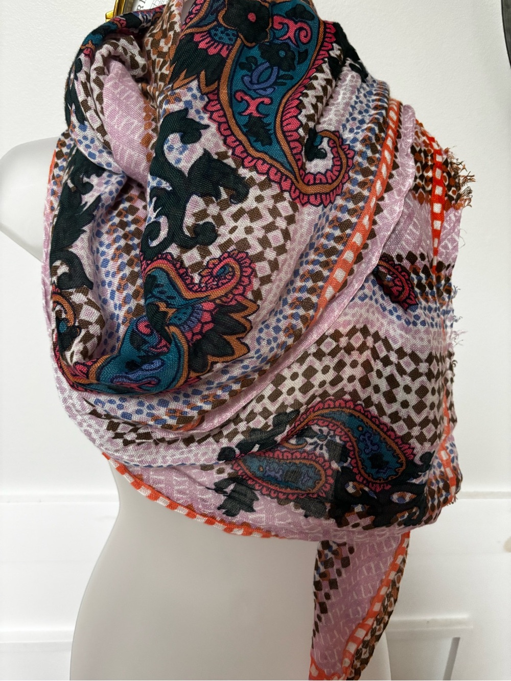 VTG - J Crew eclectic style ladies scarf